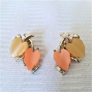 Vintage Lucite Earrings Leaf Clip on Gold Tone Mid Century Heart Leaves MCM